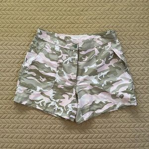 Guy Harvey pink and green camouflage fishing shorts, size 8